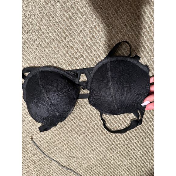 Victoria’s Secret Angels Padded 32D Lace Triple Strap Front Closure Bra NWT - Picture 2 of 4